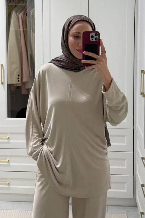 Seda Arslan'nın Tercihi Yarasa Takım-Krem