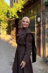 Kübra Koç'un Tercihi Poplin Şal Detaylı Bluz-Kahverengi