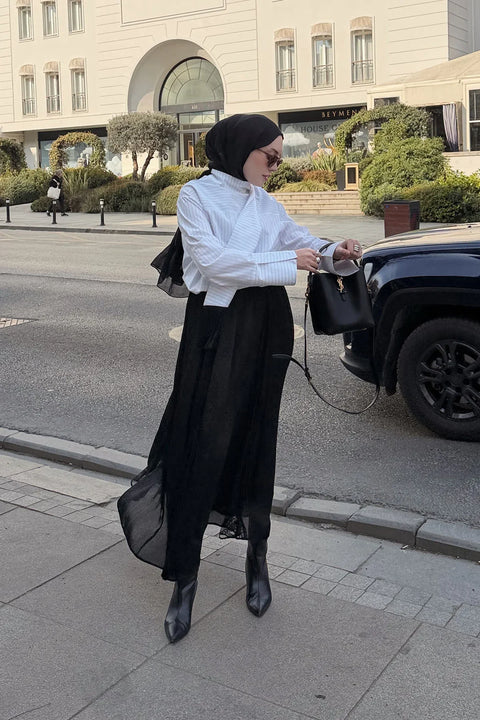 Hilal Küpeli'nin Tercihi-Dantel Detaylı Şifon Etek Siyah