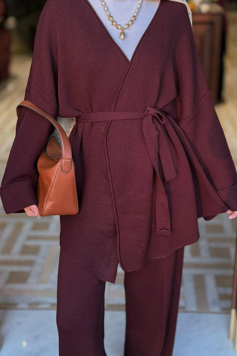 Kübra Koç'un Tercihi Kruvaze Kaplamalı Triko Takım