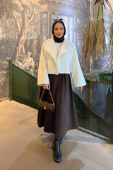 Betül Duman'ın Tercihi Çift Pileli Dokulu Gabardin Etek