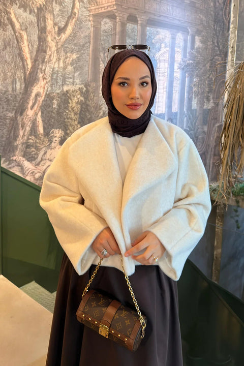 Betül Duman'ın Tercihi Kısa Fox Kaban