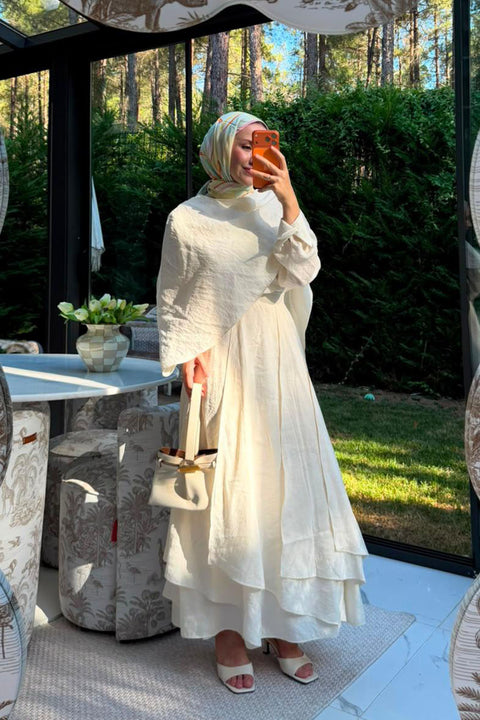 Feyza Hakyemez'in Tercihi Şal Detaylı Modal Takım-Ekru