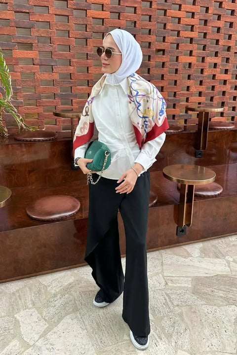 Elif Topdağ Mansur'un Tercihi Büzgü Detaylı Kısa Gömlek