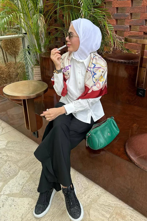 Elif Topdağ Mansur'un Tercihi Büzgü Detaylı Kısa Gömlek