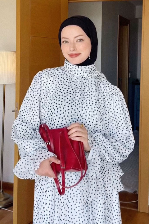 Şeyma Polat Damar'ın Tercihi Şifon Puantiyeli Takım - VESNA