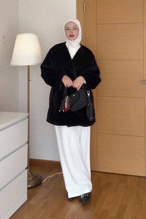 Şeyma Polat Damar'ın Tercihi Deri Kemerli Fox Kaban